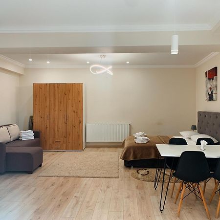 Apartments Domovik Korzo 무카체베 외부 사진